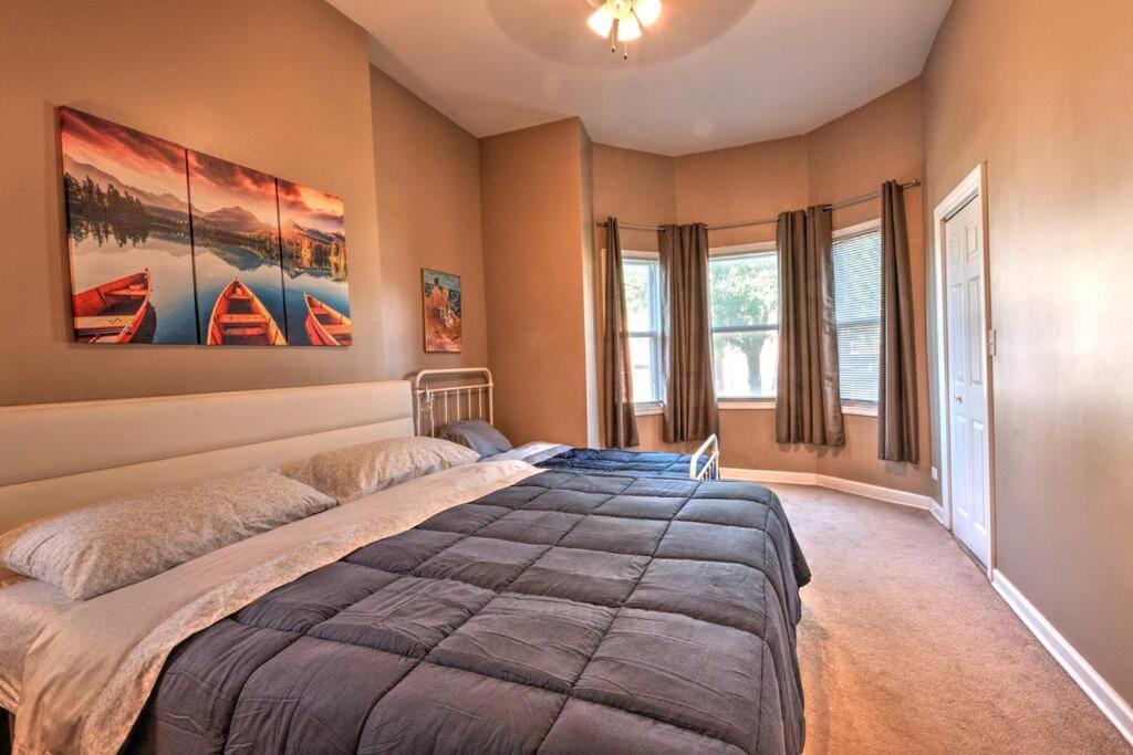Spacious Row Next Transit Near Downtown W Parking * Chicago